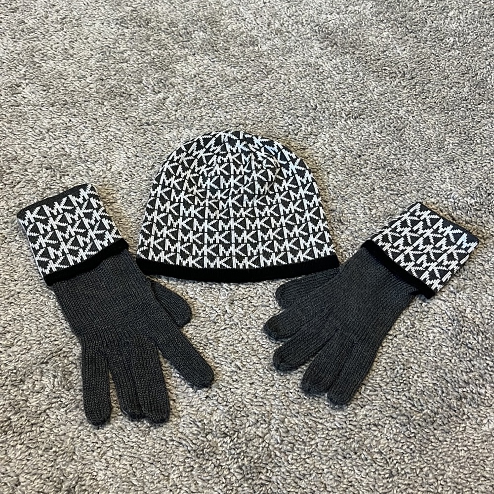 Michael Kors Beanie and Glove Set